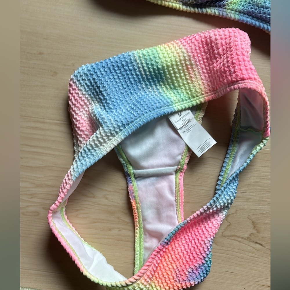 Cupshe Colorful Tie-Dye Plunge Top Bikini Set - Picture 10 of 11
